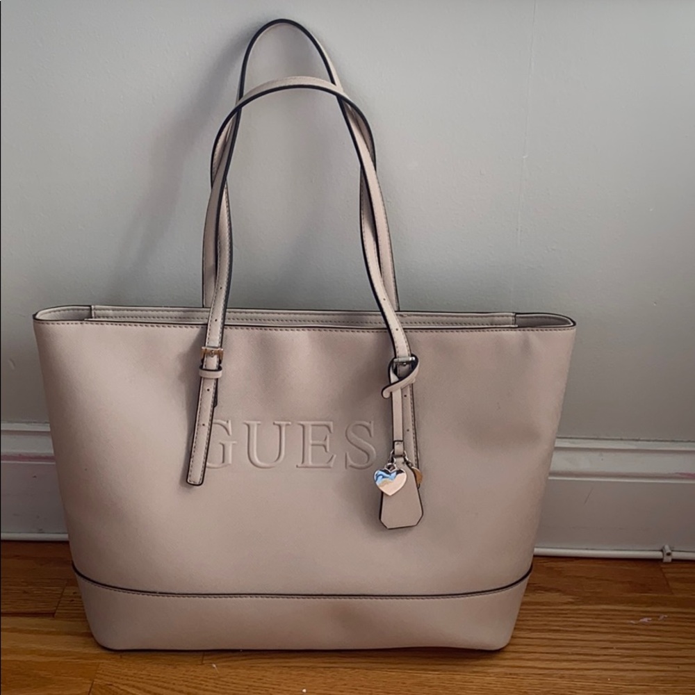 GUESS tote